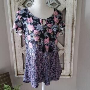 Style & Co Women's Petite Short Sleeve Tassel Top in Black Pink Floral
